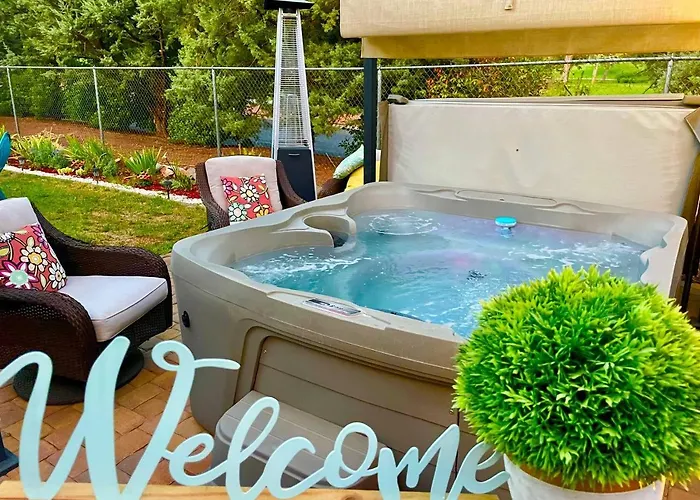 Red Rock Garden Of Paradise Pets Friendly And Hot Tub *
